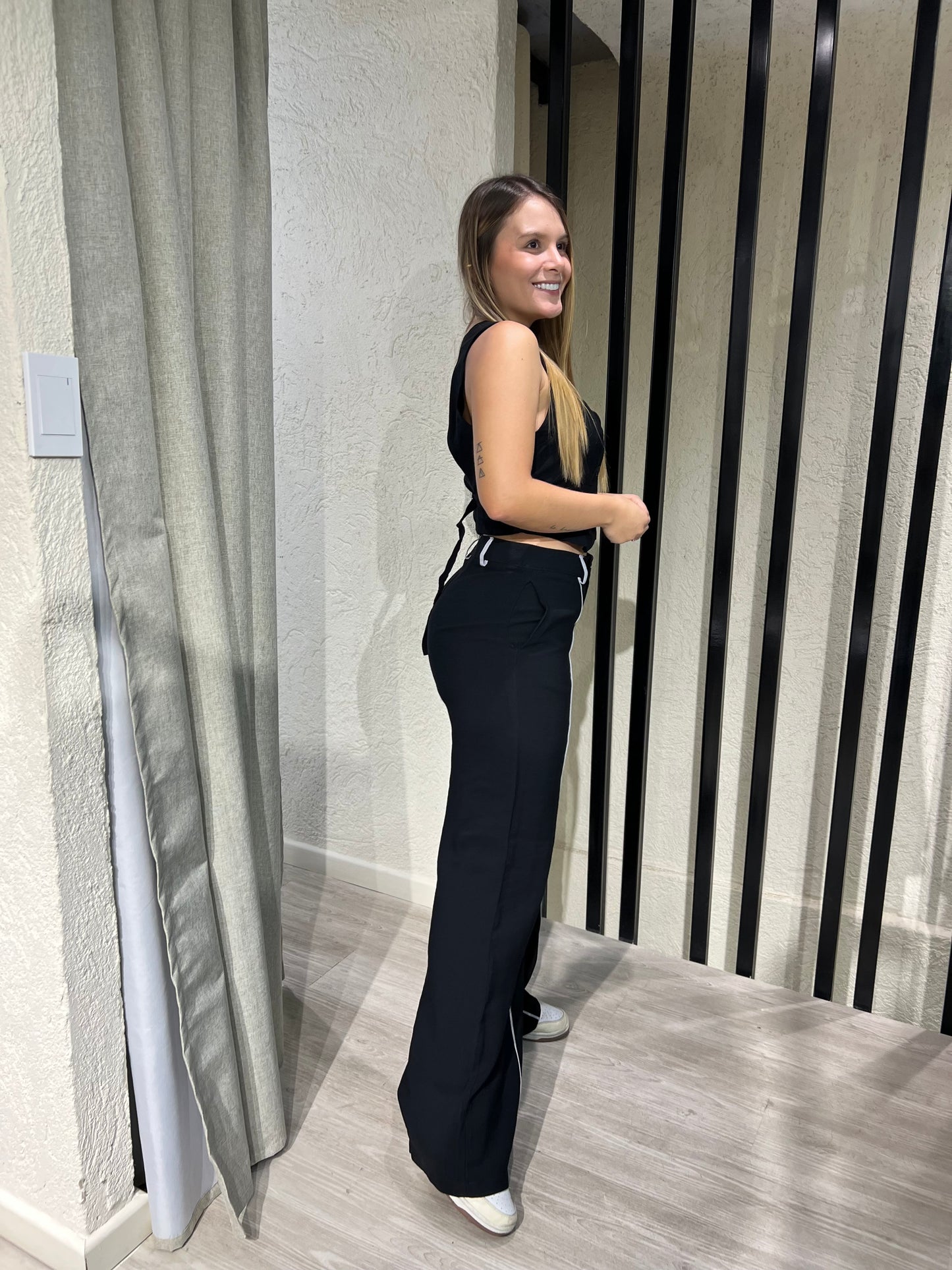 Pantalon Capri Negro