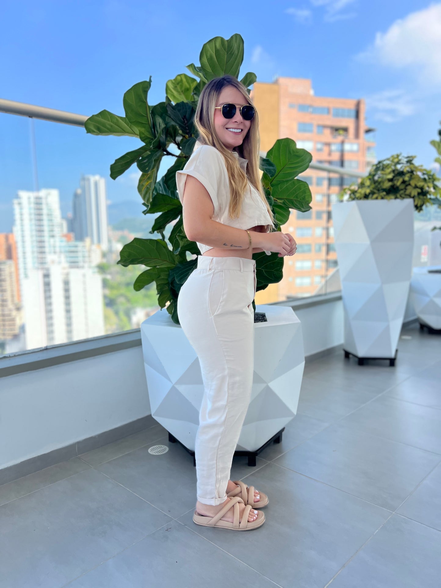 Pantalón Rigel Crema