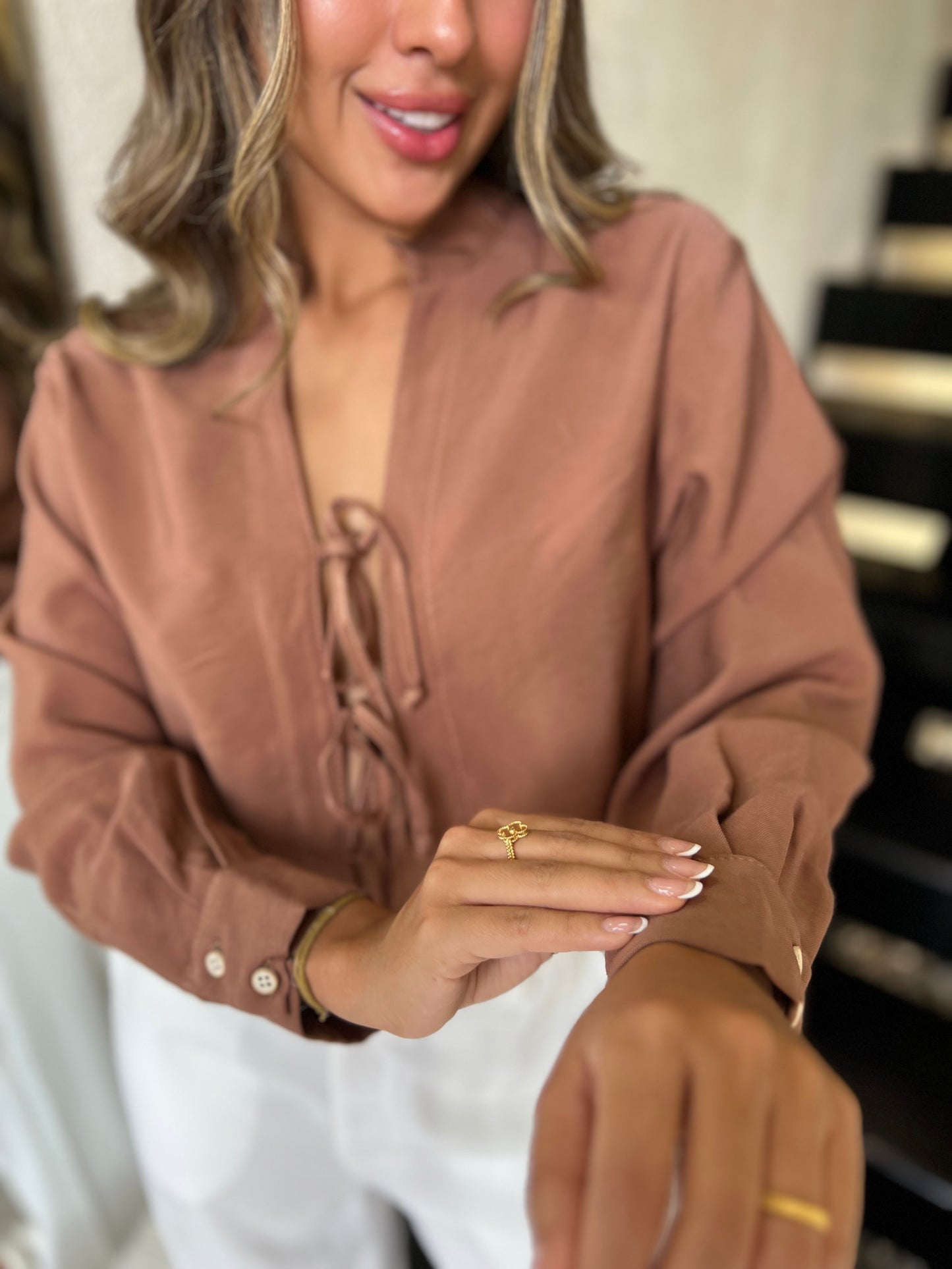 Blusa Amahia Café