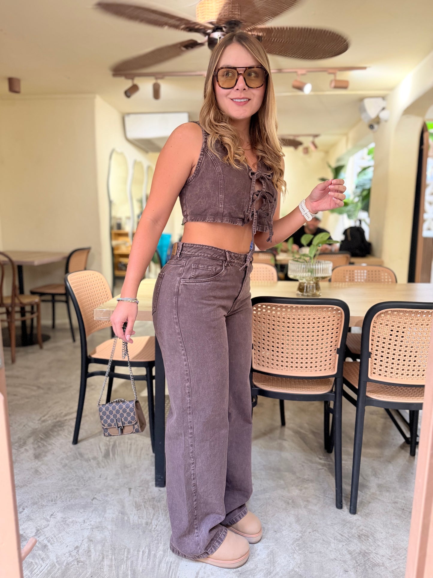 Top Melvi Denim Cafe