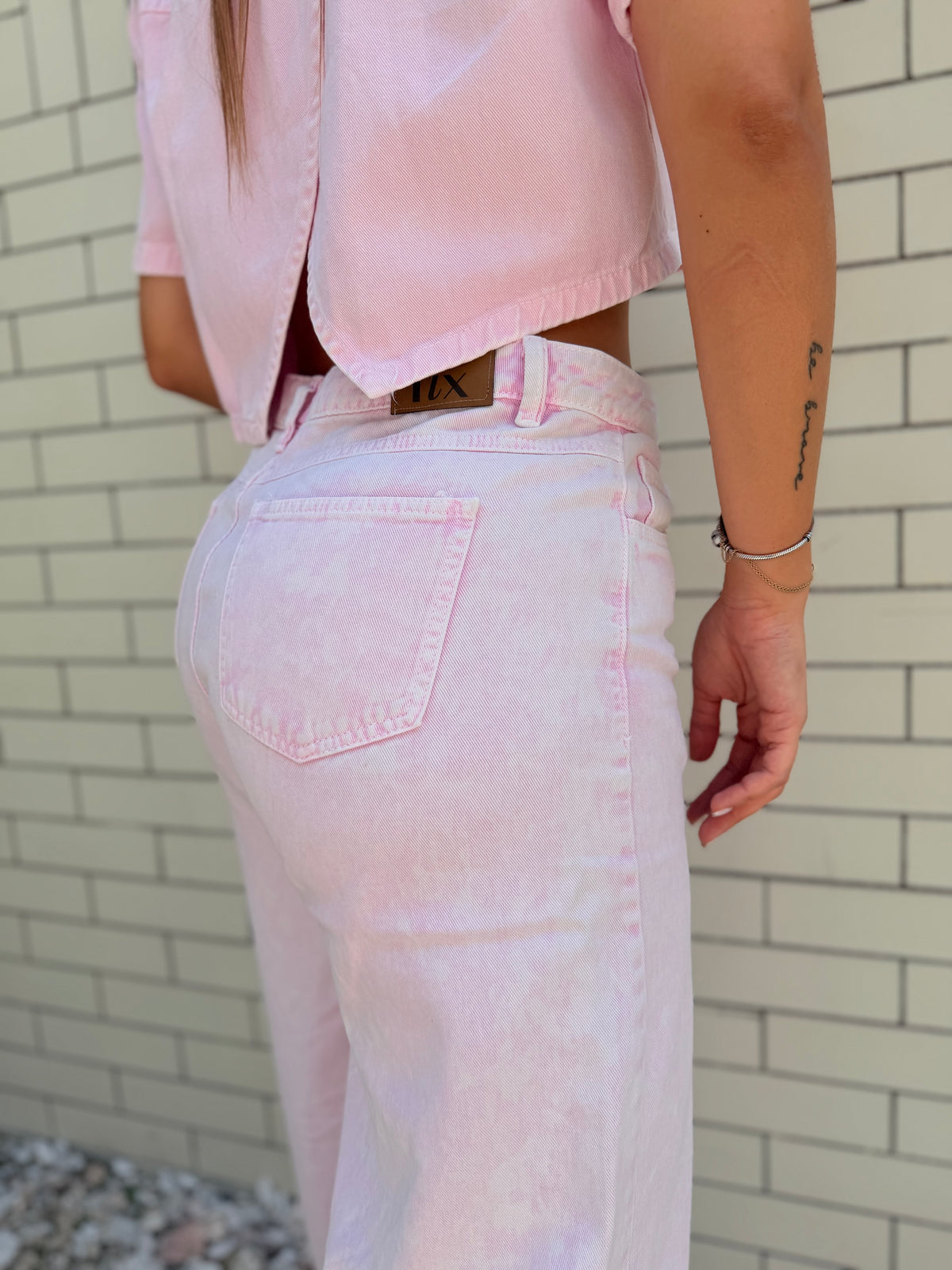 Jean Sienna Rosado Acid Wash