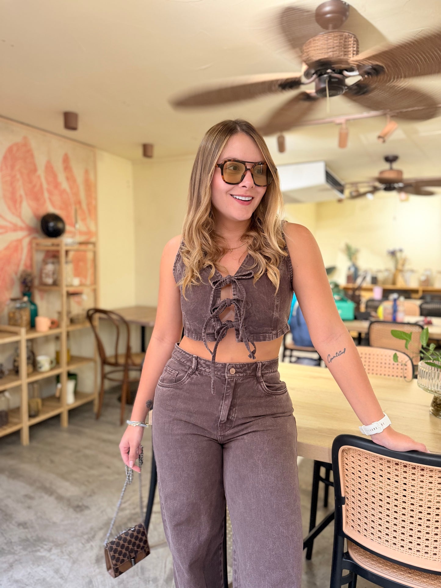 Top Melvi Denim Cafe
