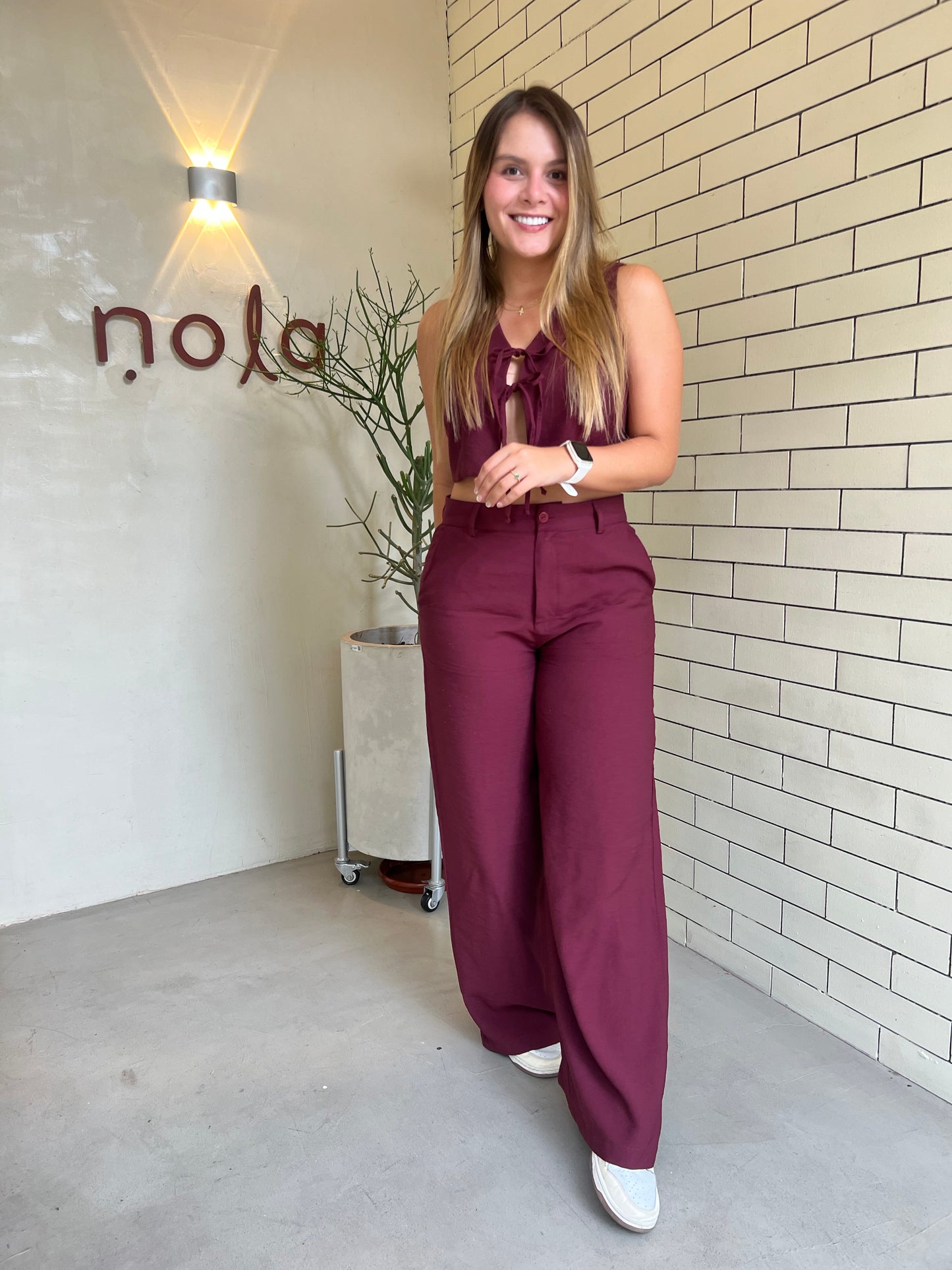 Top Anika Vinotinto