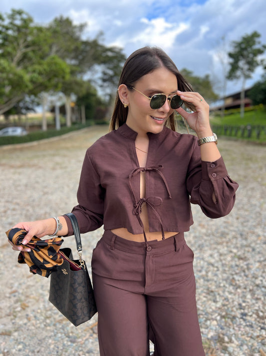 Blusa Amahia Café